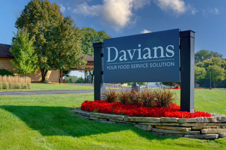 Davians signage